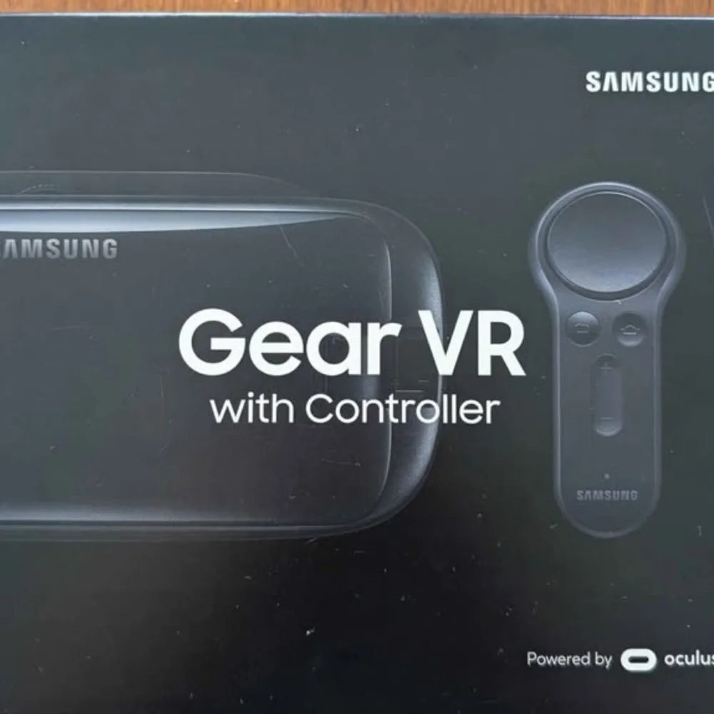 Samsung Gear VR with Controller - Black